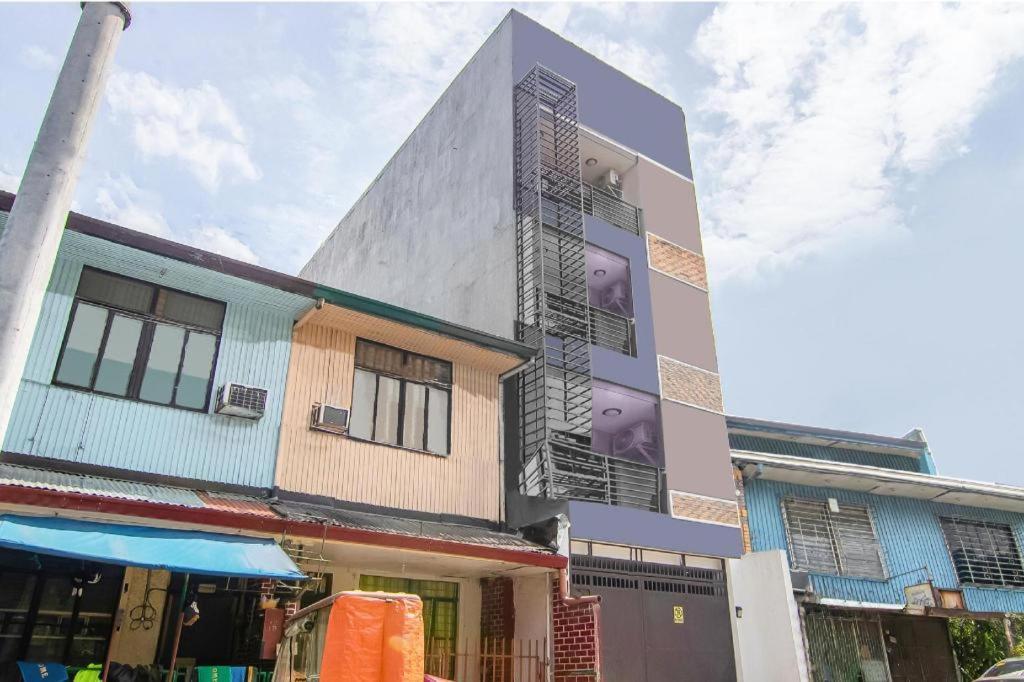 Oyo 766 Ichehan Apartments Manila Exteriör bild