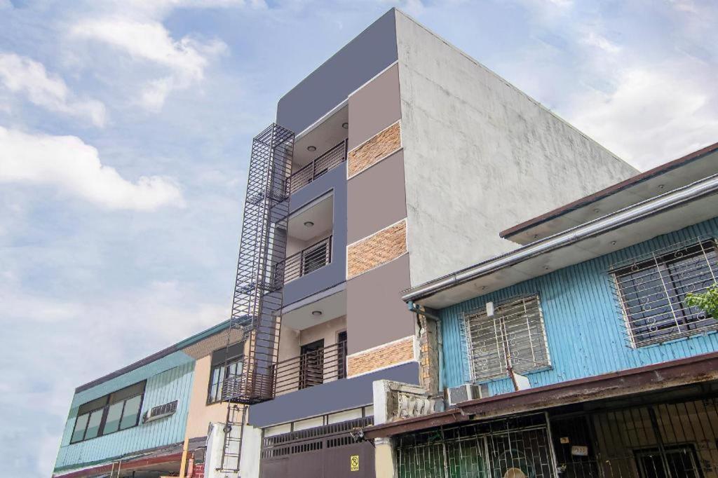 Oyo 766 Ichehan Apartments Manila Exteriör bild